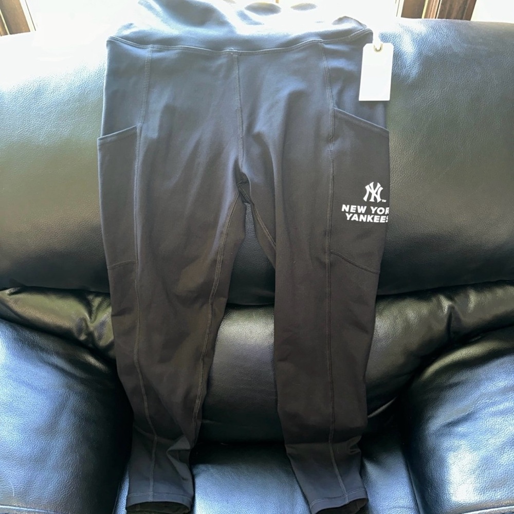 New York Yankees Women's Black Leggings